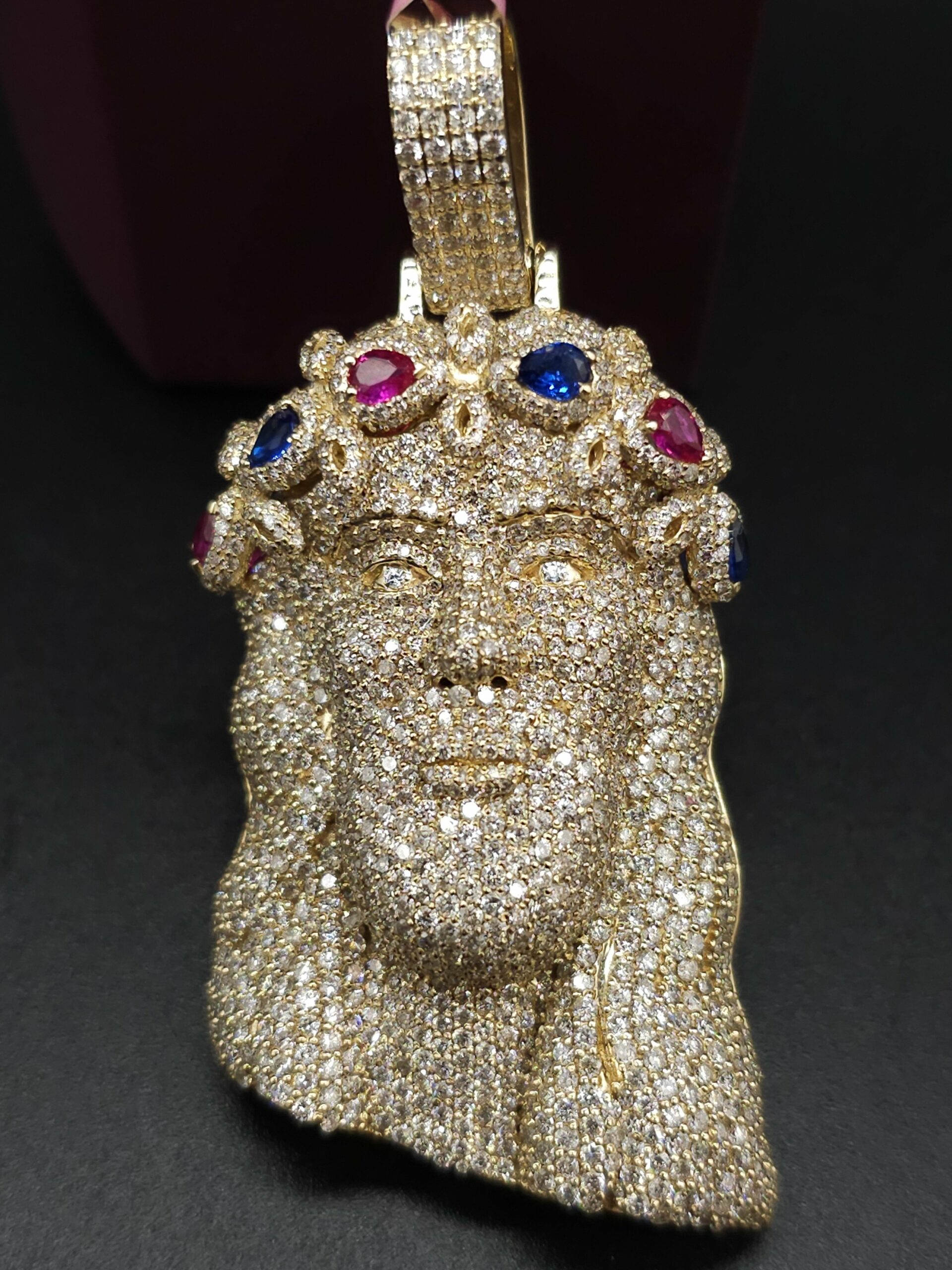 10KT Gold 9.75CT Dia Jesus Pendant