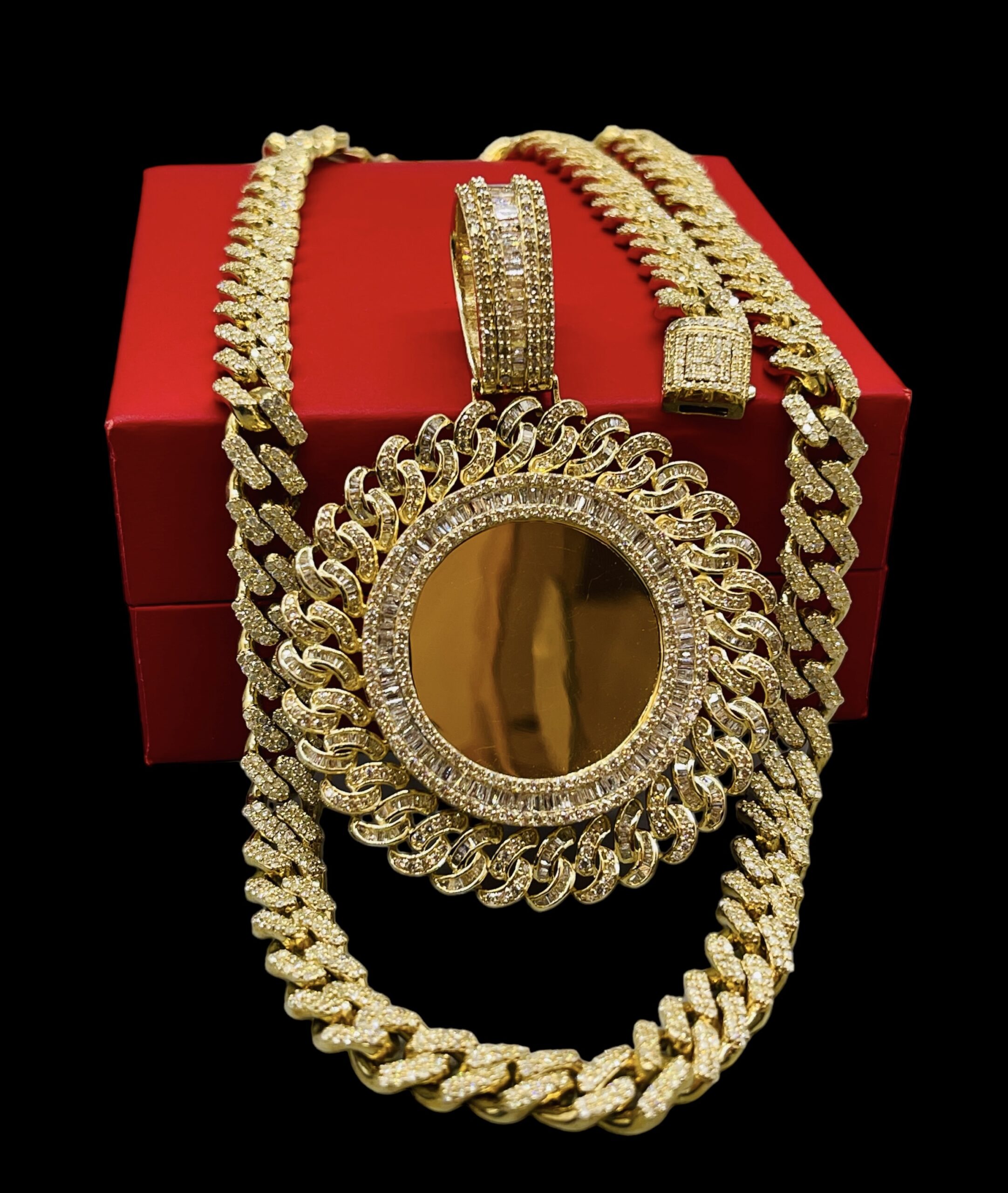 10KT Gold 18.50CTW Diamond Memory Pendant With Diamond Cuban Chain