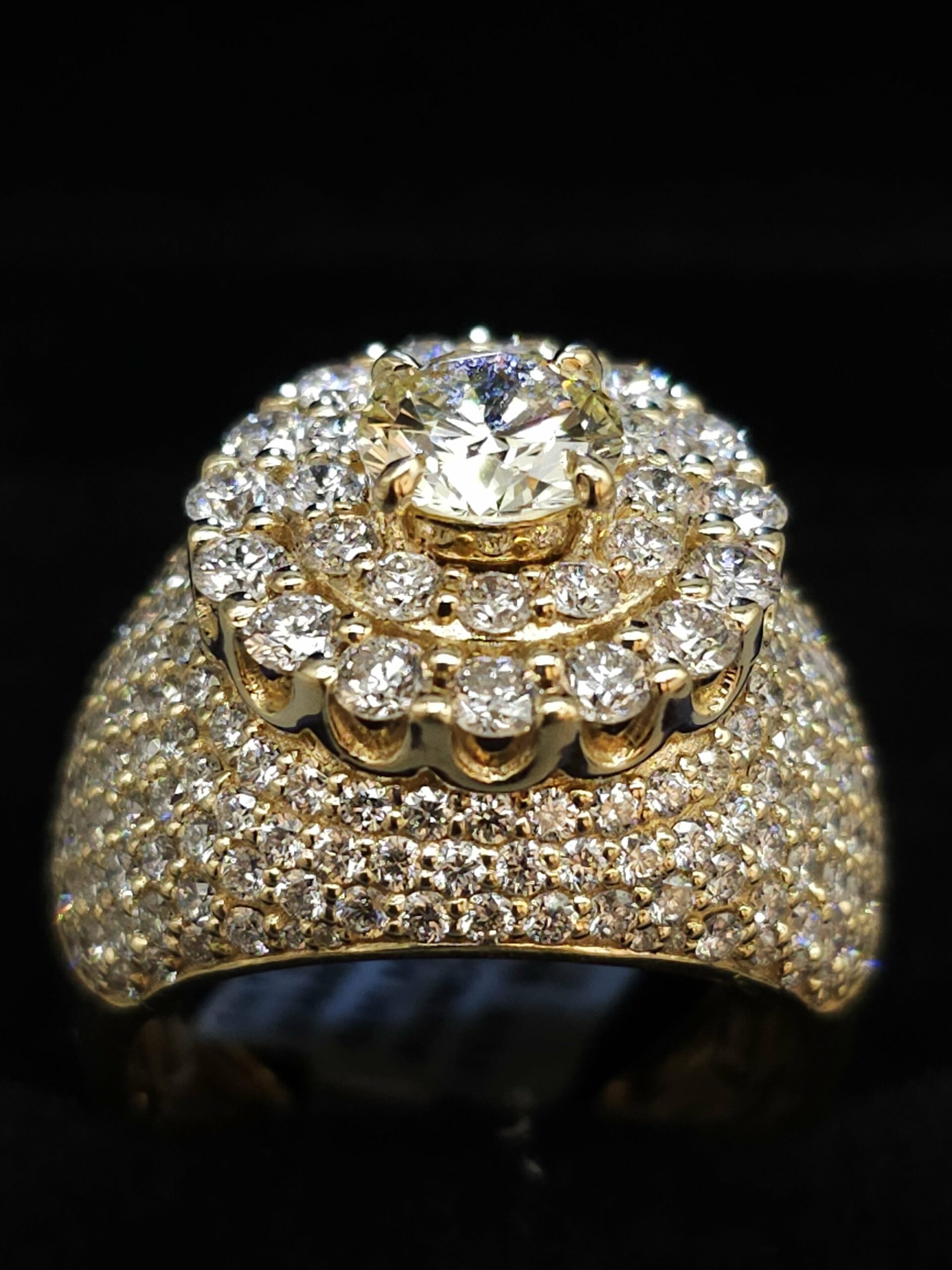 14KT Gold 5.88CTW Dia Mens Ring With Earrings Set - Image 4