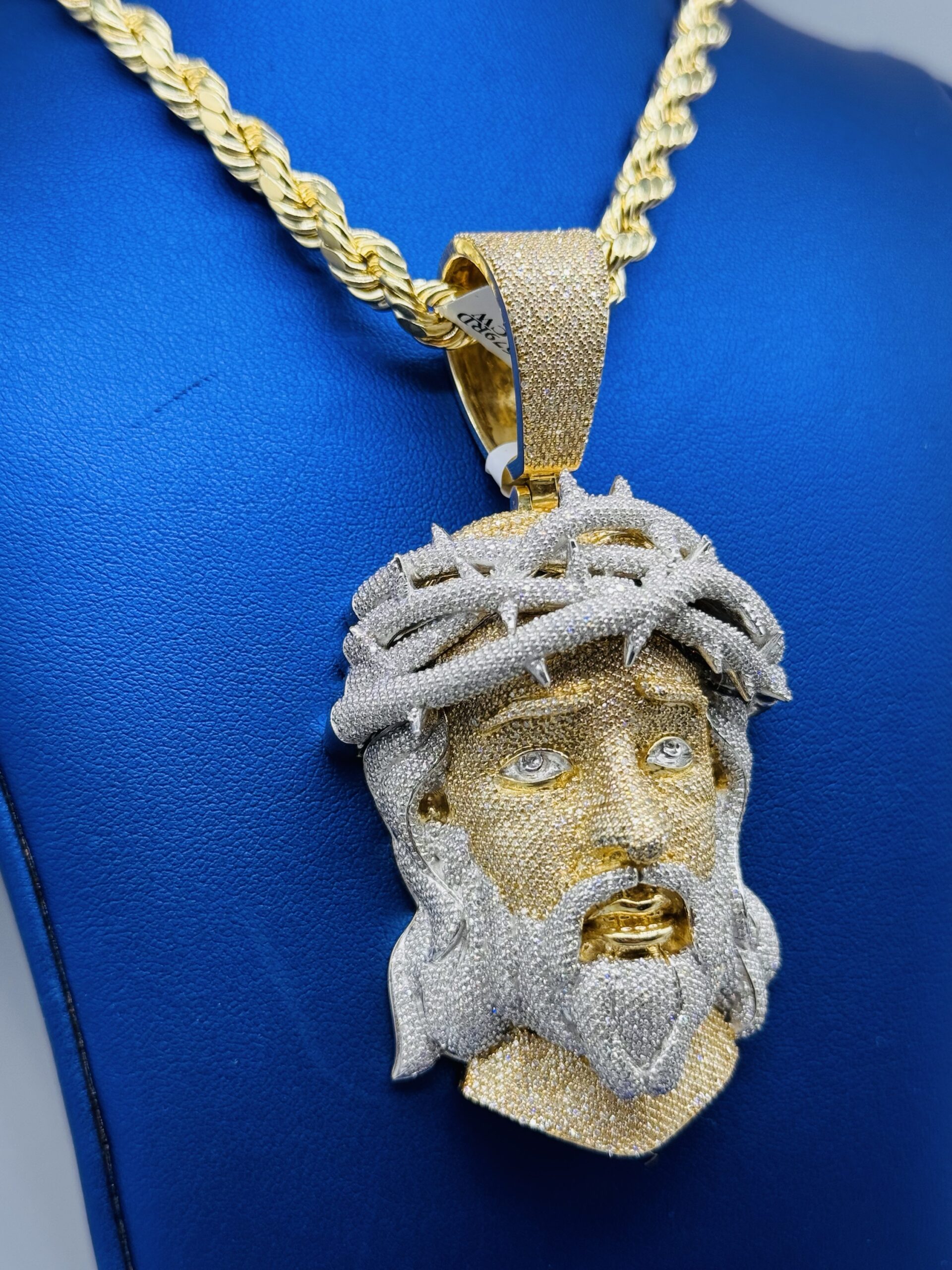 10KT Solid Gold 6.30CT Diamond Jesus Pendant ComboSet - Image 2