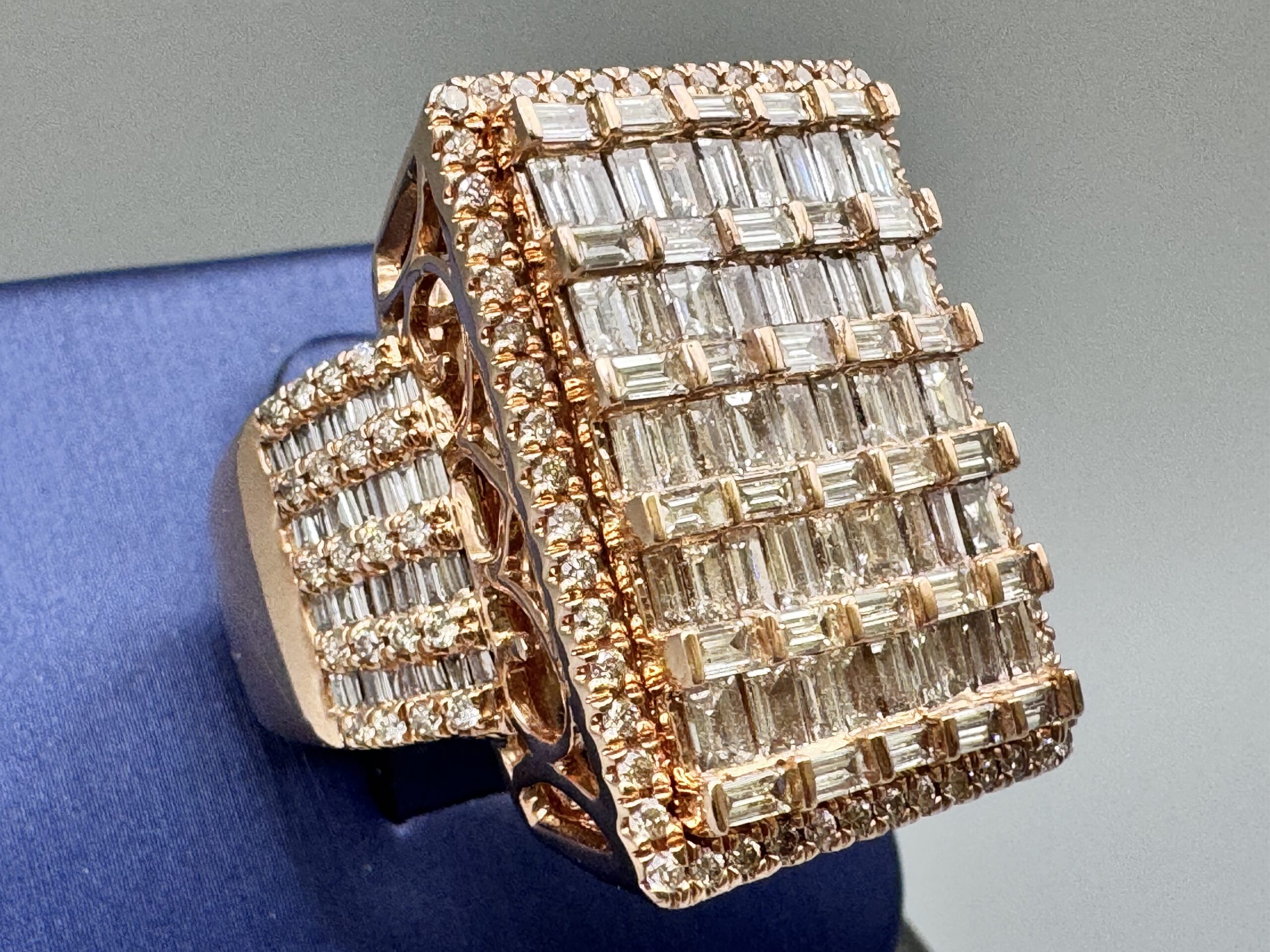 14KT Gold 8.10CT RadiantCut LG Diamond Bridal Ring - Image 7