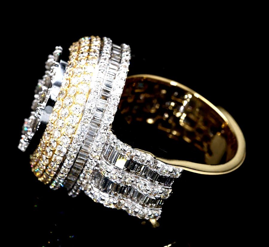 14KT Gold 7.66CT Diamond Mens Ring - Image 4