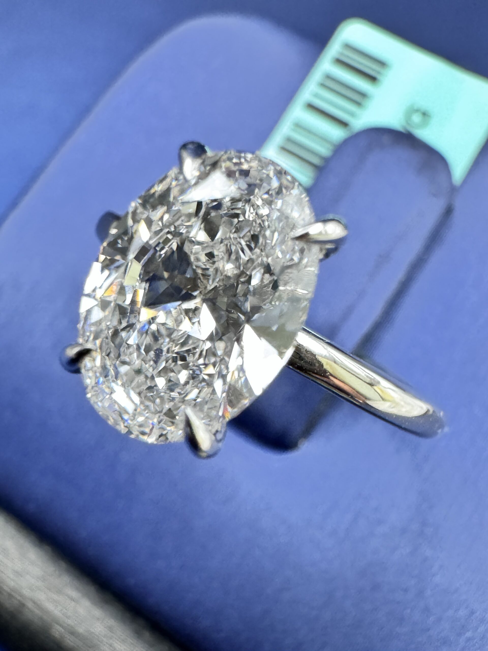 14KT W/Gold 2.18CT LabGrown Oval Diamond Ring - Image 2