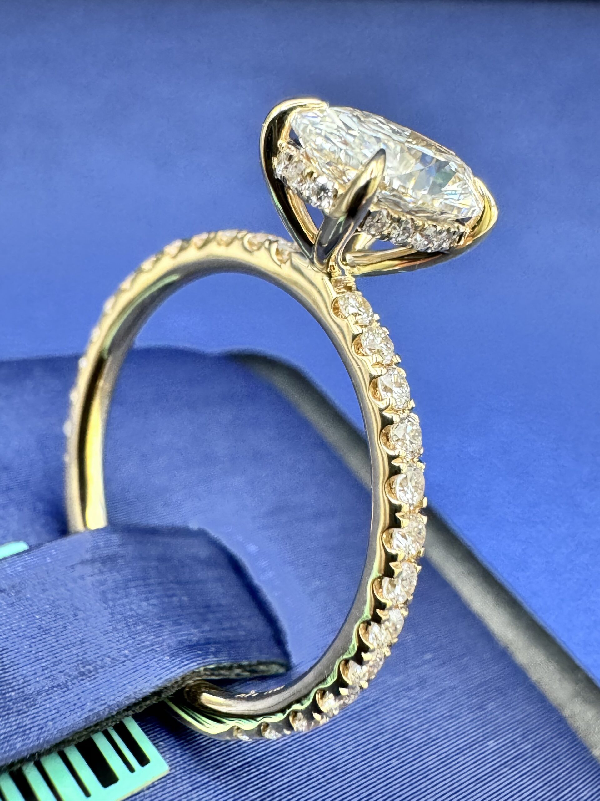 14KT W/Gold 2.02CT LabGrown Oval Diamond Ring - Image 4